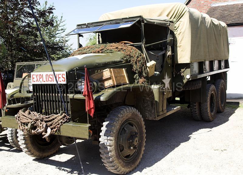 military truck.jpg